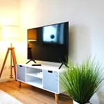 Apartmán Altstadt Duo - 6 Personen- 2 Baeder- Parkplatz- Waschmaschine Wolfsburg