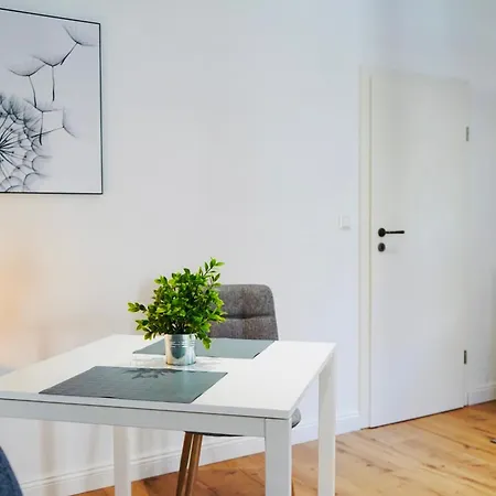 Altstadt Duo - 6 Personen- 2 Bäder- Parkplatz- Waschmaschine *