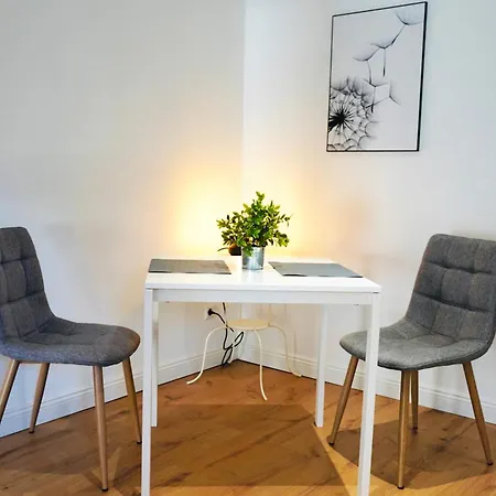 Altstadt Duo - 6 Personen- 2 Bäder- Parkplatz- Waschmaschine Apartment