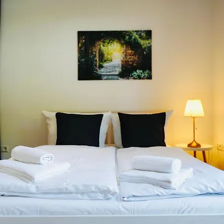 Apartment Altstadt Duo - 6 Personen- 2 Bäder- Parkplatz- Waschmaschine *