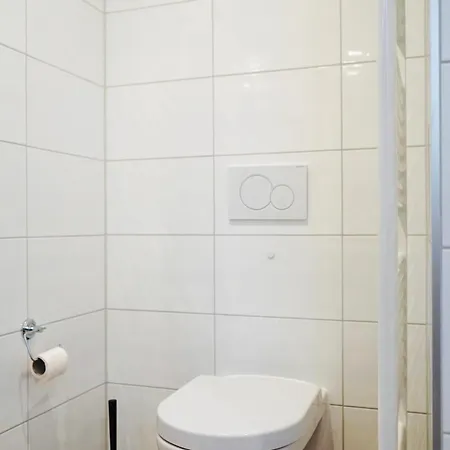 Altstadt Duo - 6 Personen- 2 Baeder- Parkplatz- Waschmaschine Wolfsbourg